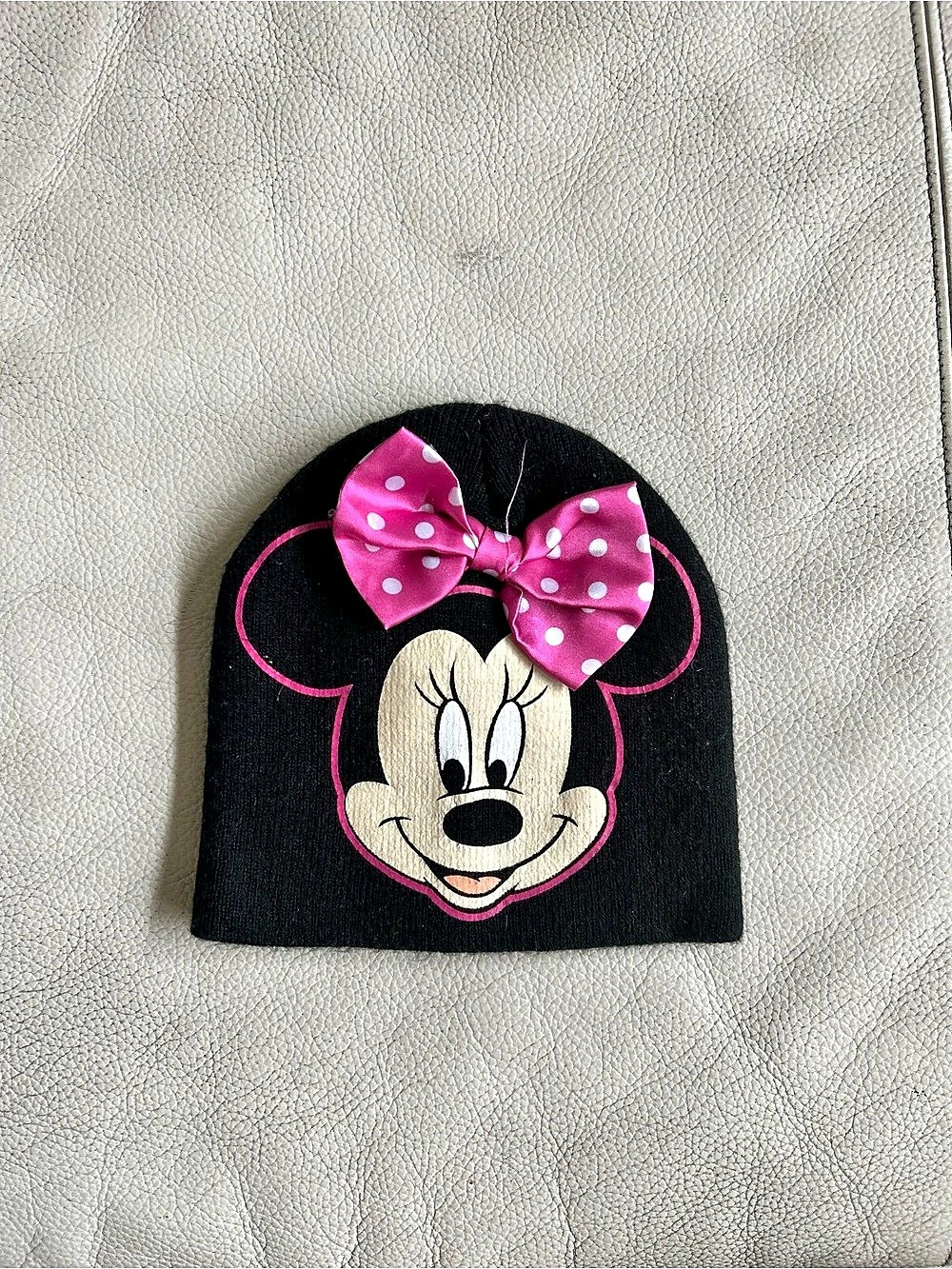 Disney Minnie Mouse Beanie in Black & Pink Like New